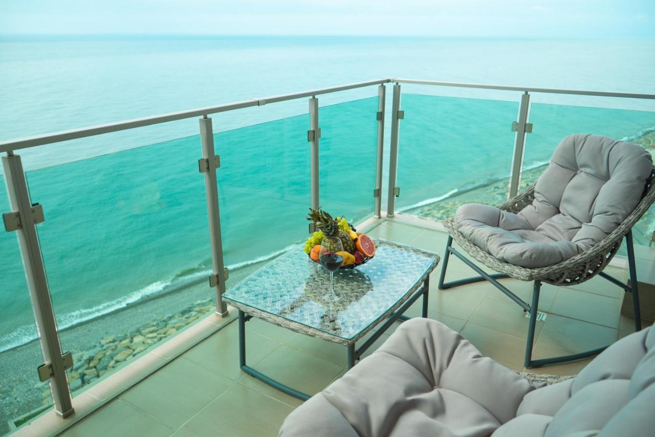 Aqua Batumi Hotel & Apartments Exterior foto