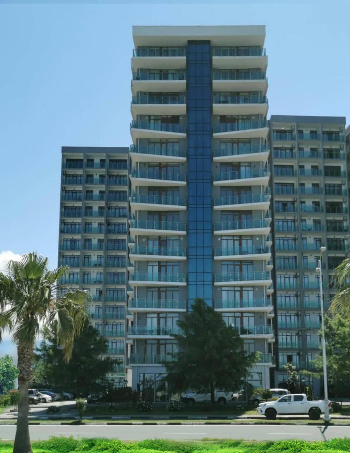 Aqua Batumi Hotel & Apartments Exterior foto