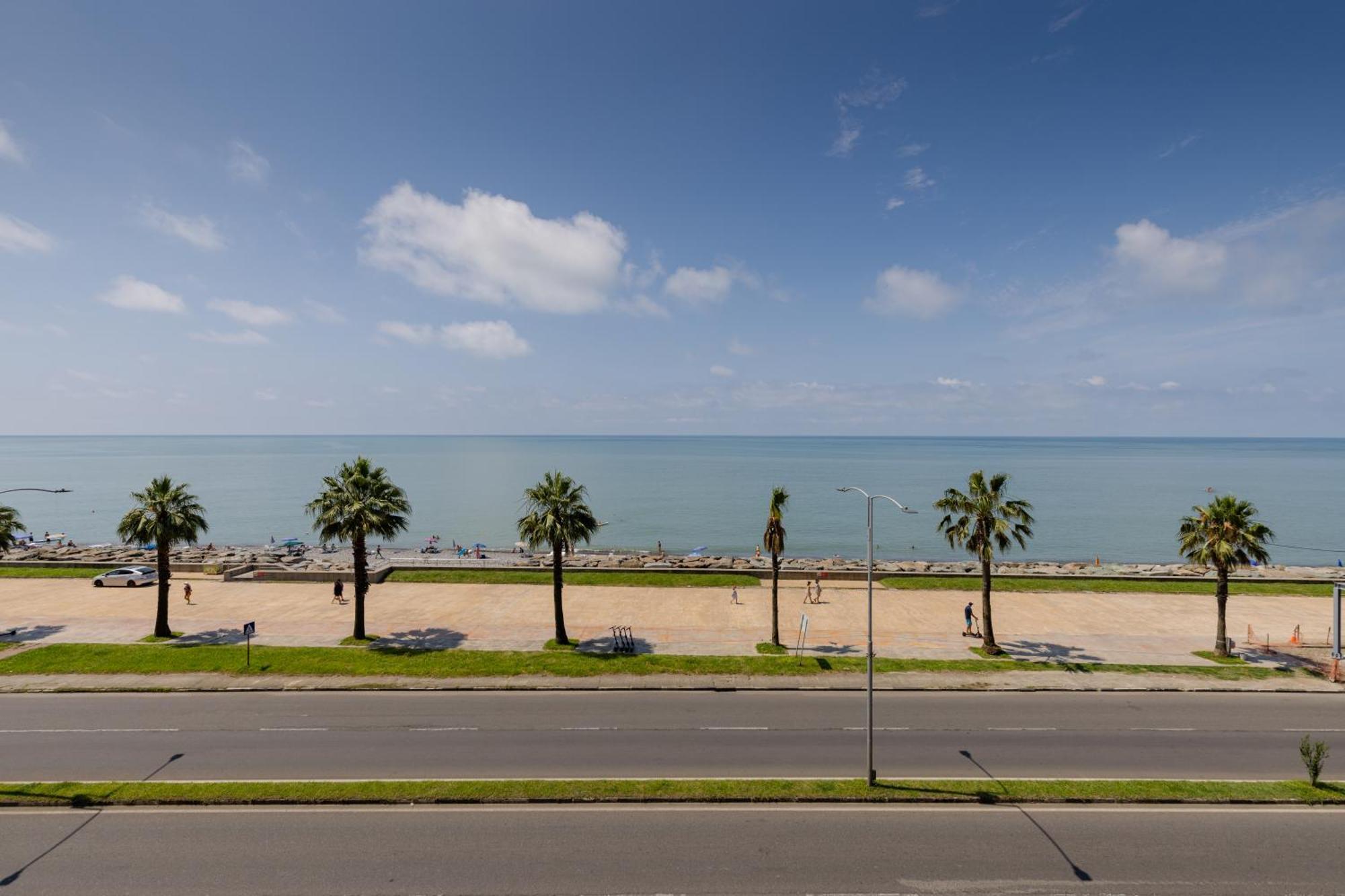 Aqua Batumi Hotel & Apartments Exterior foto